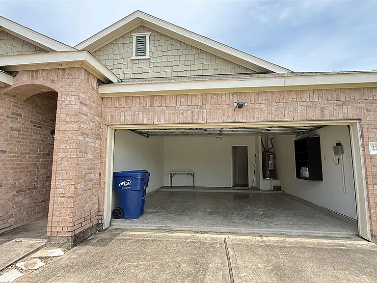 22414 Auburn Valley Ln — Photo 37