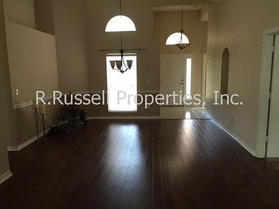 2nd image of 224 Chestnut Creek Dr