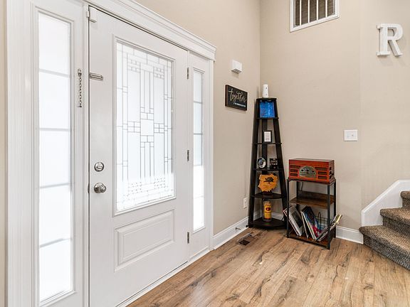 5th image of 705 Banister Dr