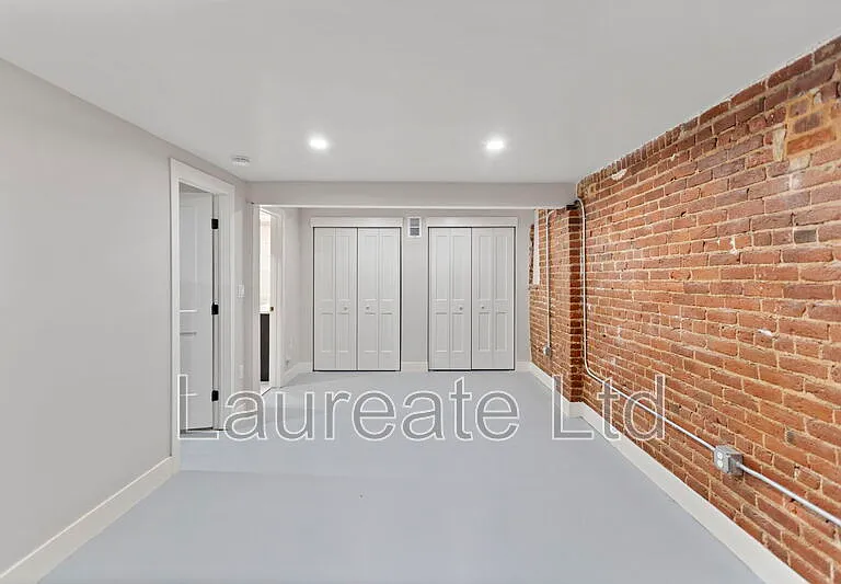 1256 N Clarkson St #9 — Photo 10