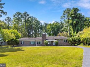 1105 Riverside Dr, Salisbury, MD 21801