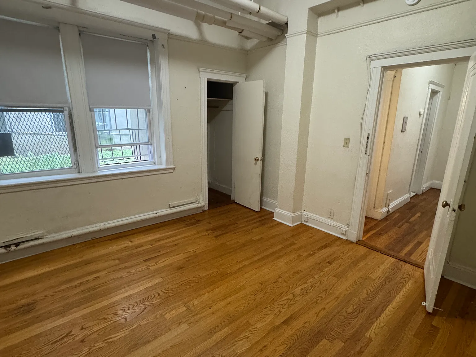 2 bed, 9999 sqft, $2,195 — Photo 2