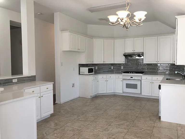 9113 Couples Dr — Photo 11