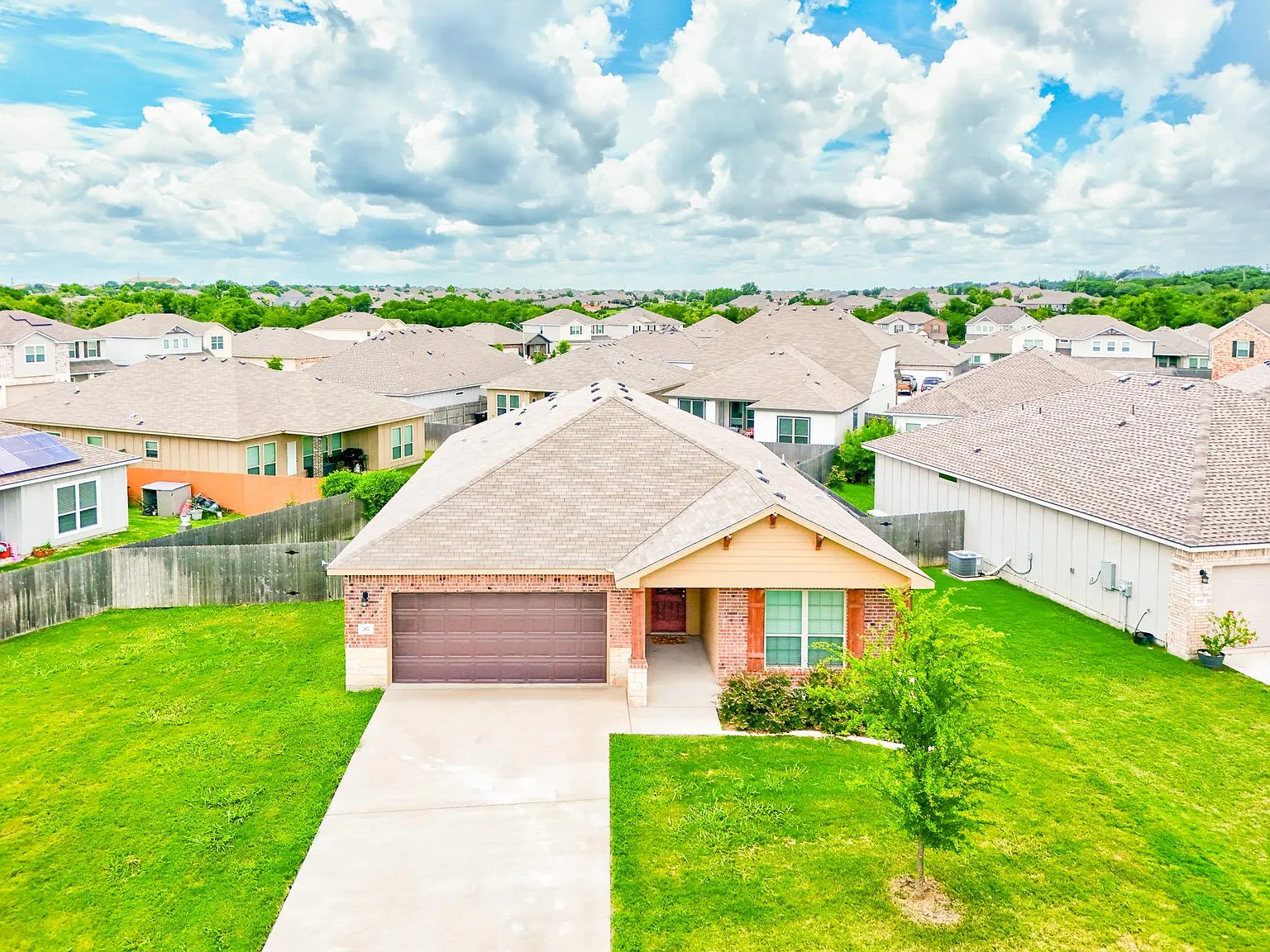 4 bed, 3.0 bath, 1788 sqft, $2,200 — Photo 3