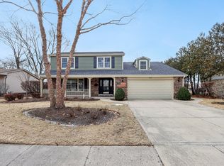 125 E Russet Way, Palatine, IL 60067