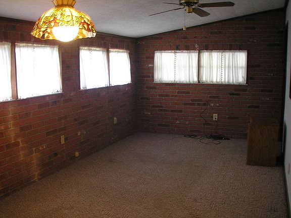 3rd image of 3814 W Wyoming Ave