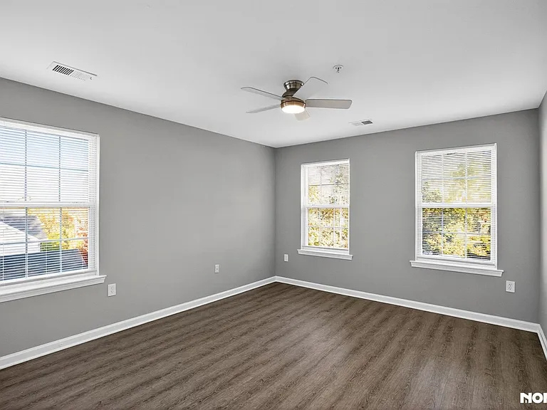 7 Hickory St — Photo 26