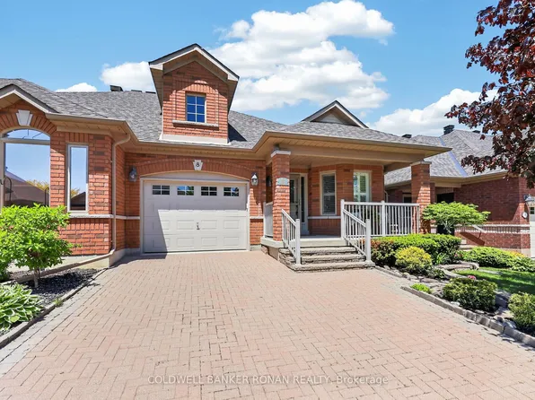 8 Montebello Ter, New Tecumseth, ON L9R 2H3