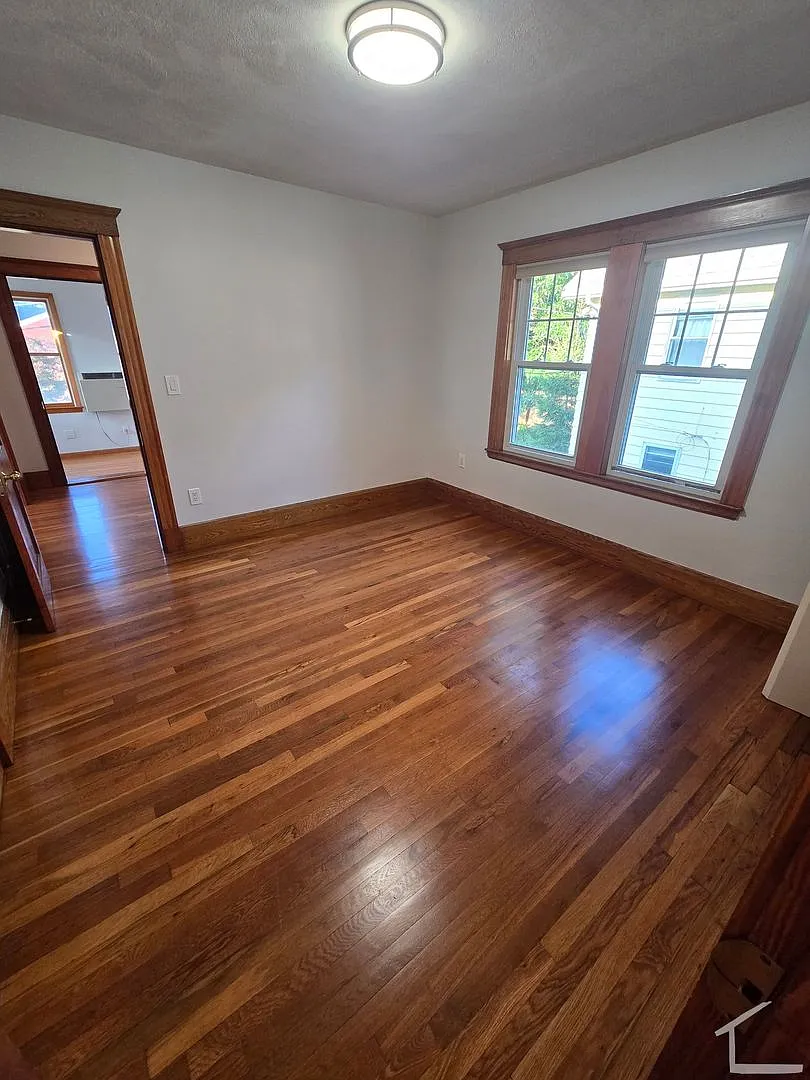 25 Milton St #2B Newton MA 02465 — Photo 2