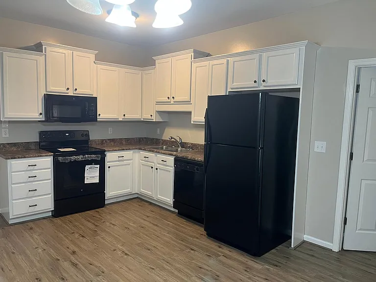 4812 Southern Oaks Ln — Photo 5