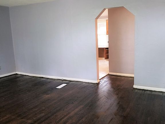 3rd image of 308 Averill Ave