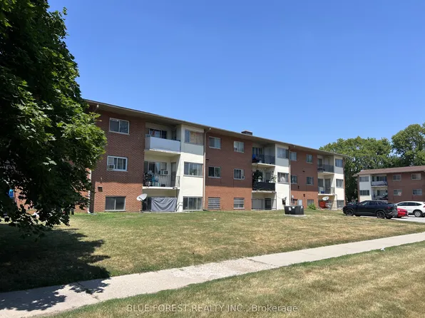 1170 Hamilton Rd #204, London, ON N5W 1A9