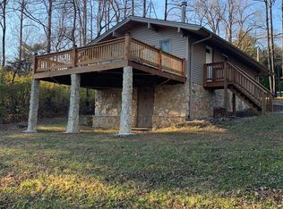 10 Hermit Hollow Dr, Labadie, MO 63055