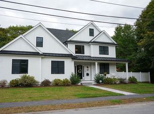 242 Valley Rd, Needham, MA 02492