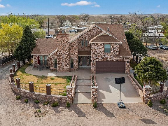 3rd image of 7129 Isleta Blvd SW