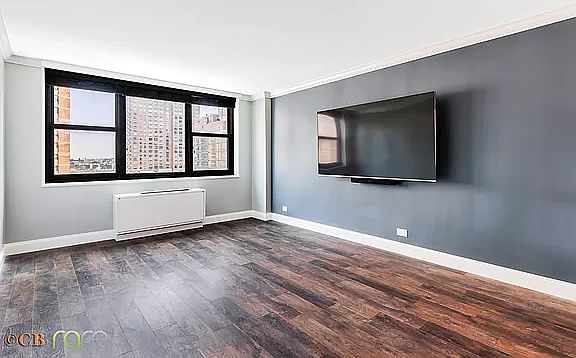 4th image of 340 E 93rd St APT 14H