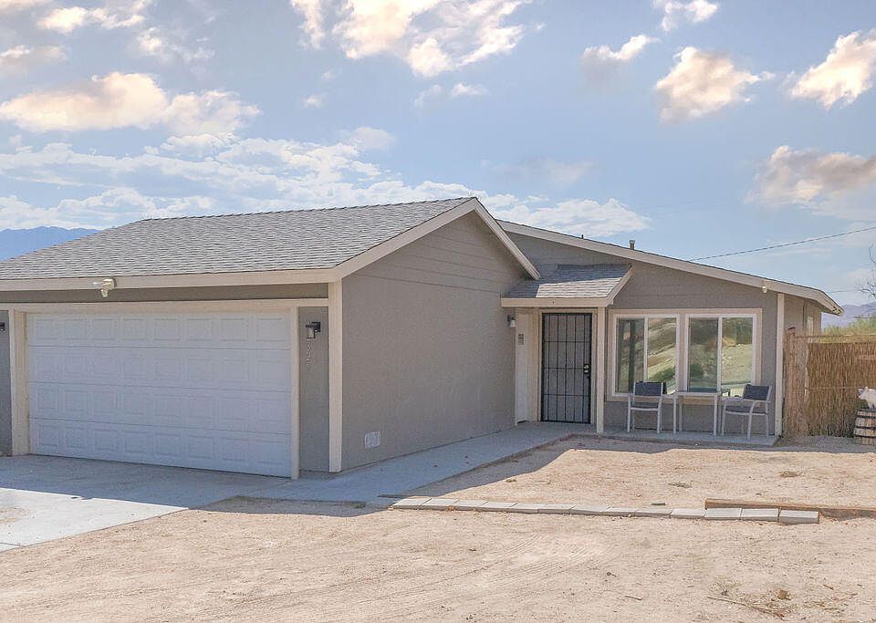 1st image of 12325 Pomelo Dr