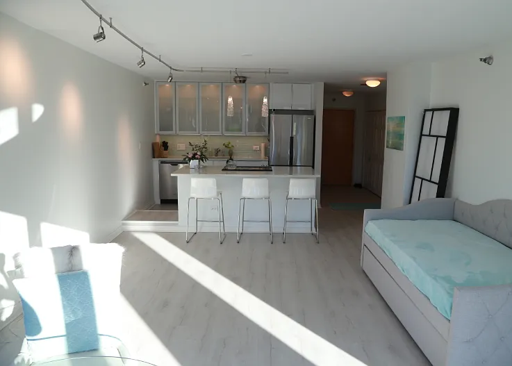345 Lasalle #3107 — Photo 7