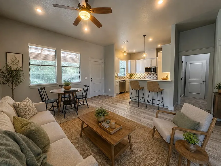 290 Hugo Rd #B — Photo 4