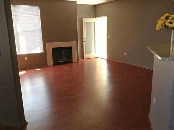 4th image of 8555 W Russell Rd Unit 2073