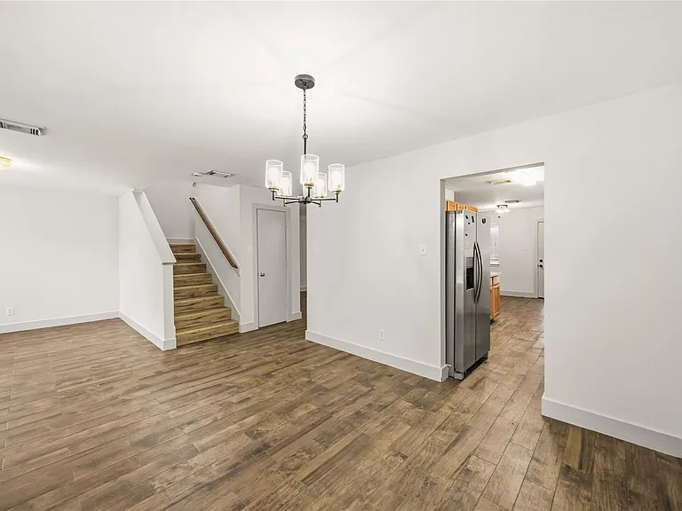 422 Laurel Pine Dr — Photo 10