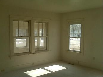 2nd image of 1001 School St