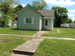 114 S Kansas Ave, Chanute, KS 66720