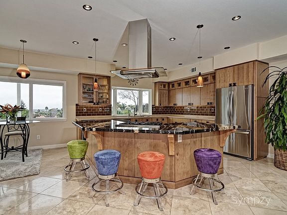Kitchen/Family Great Room