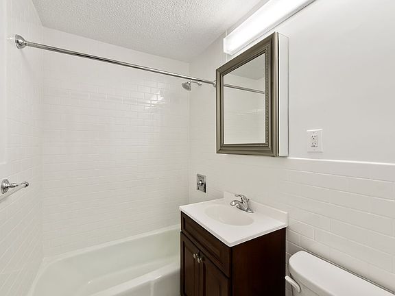 2nd image of 175 W 87th St APT 16C
