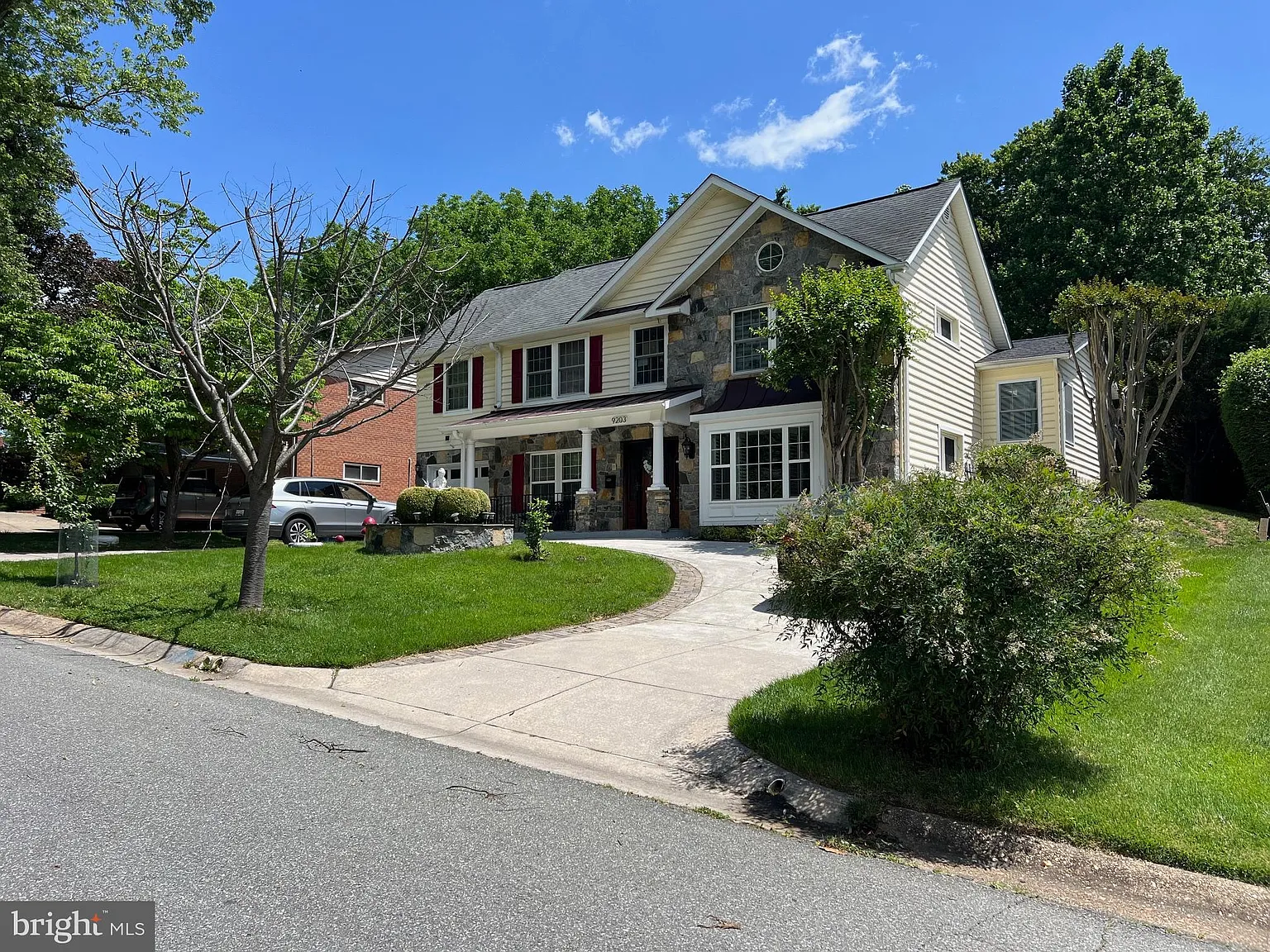 5 bed, 3.5 bath, 2919 sqft, $5,750 — Photo 2