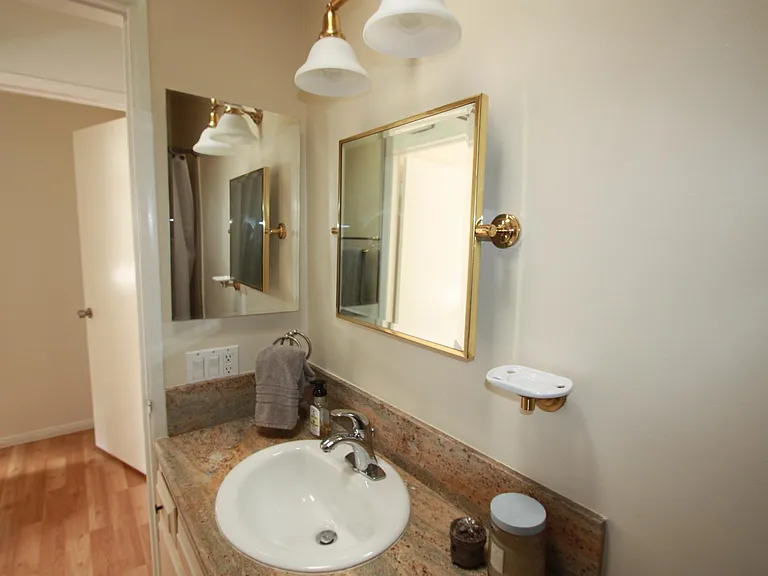 1728 Montana Ave #19 — Photo 14