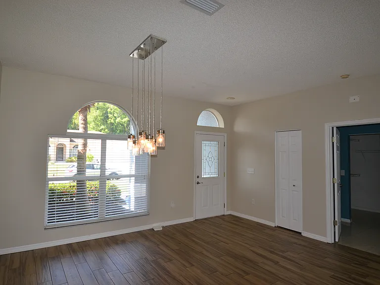 4801 Augusta Ave — Photo 22