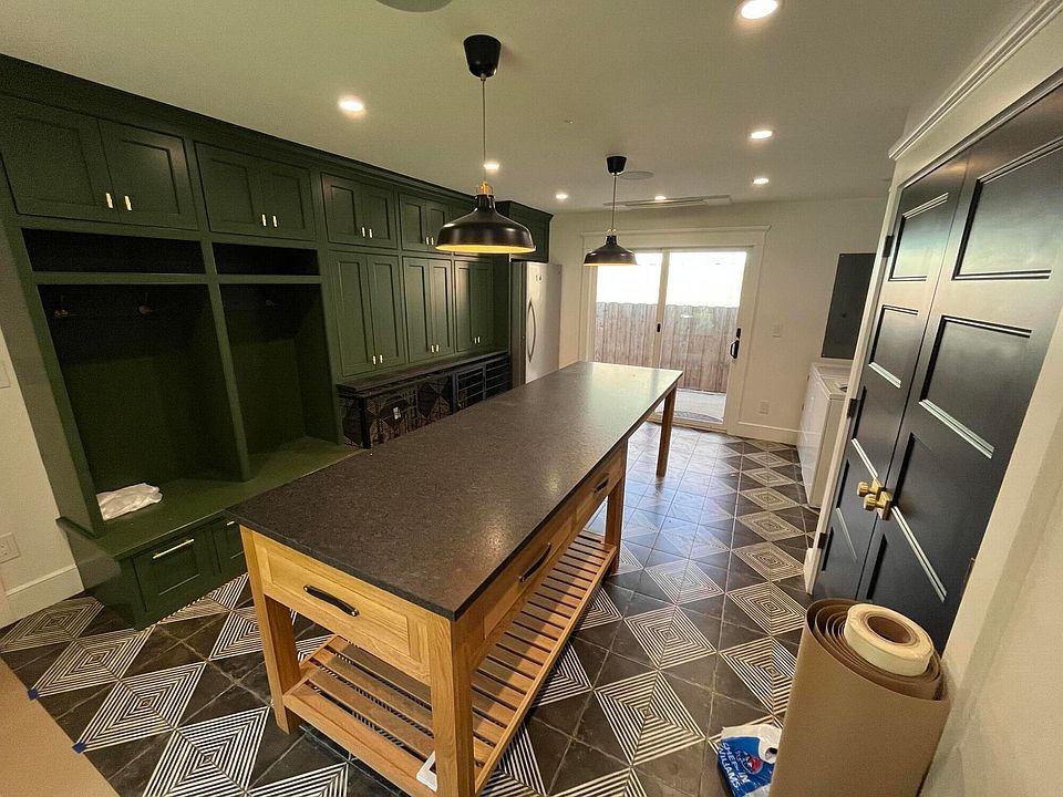 2nd image of 4513 8th St