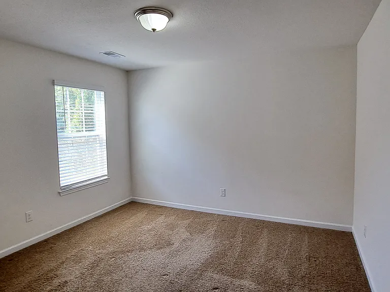 1527 Sergeant Ln — Photo 25