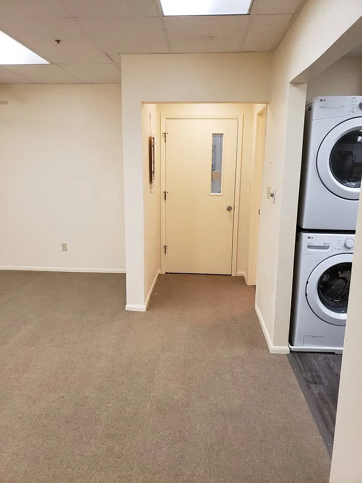 2 bed, 1300 sqft, $1,945 — Photo 4