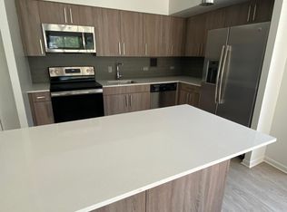 1450 W Polk St #1210, Chicago, IL 60607