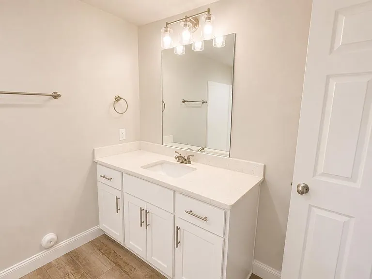 4810 Cornice Dr — Photo 16