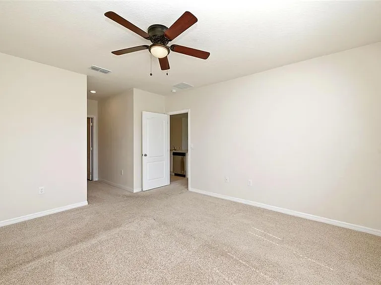 2725 Dumont Ln — Photo 22