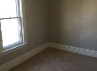 363 Yarwood St #2, Elgin, IL 60120