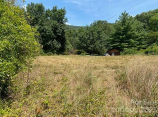 2 Green Mountain Rd, Hendersonville, NC 28792