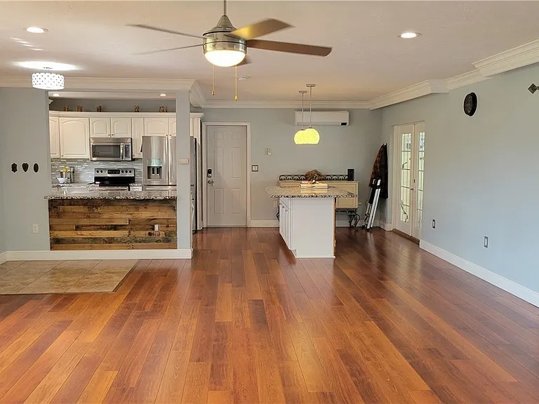 1403 Davis Dr — Photo 8