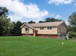 7 Lower Hill Rd, Newton, NJ 07860