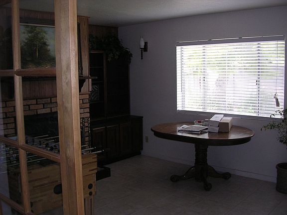 4th image of 1850 W Obispo Ave