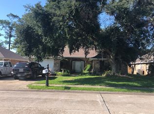 210 Angelle Dr, Houma, LA 70360