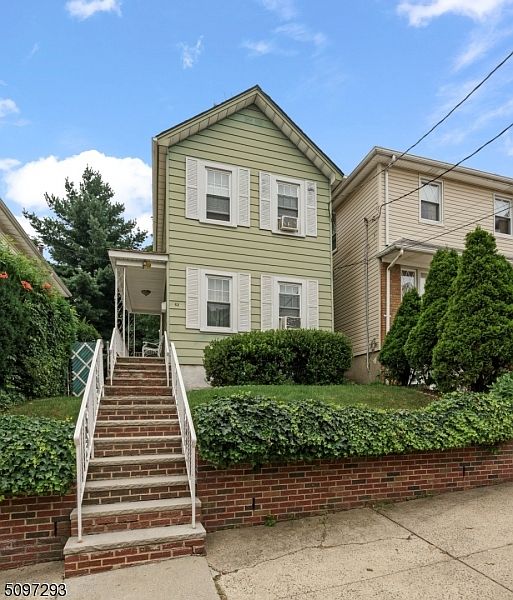 52 Dukes St, Kearny, NJ 07032 | Zillow