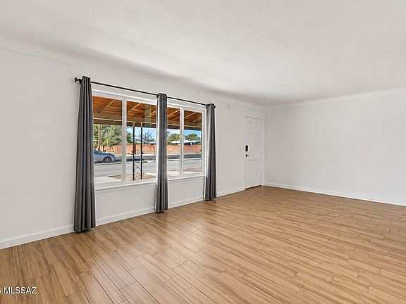5th image of 1410 N Jefferson Ave