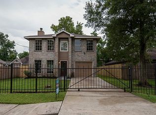 8206 Claiborne St, Houston, TX 77078