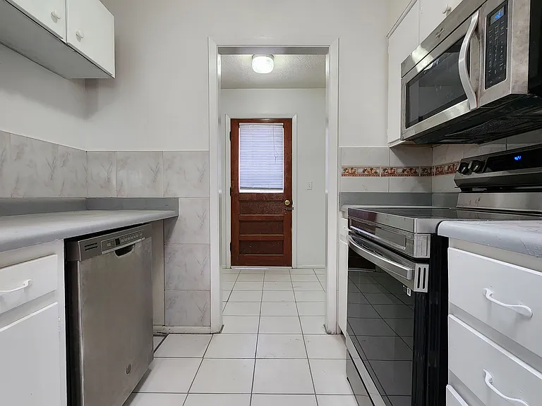 3127 Polk Ave — Photo 12
