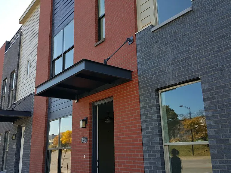 Ingersoll Ave front