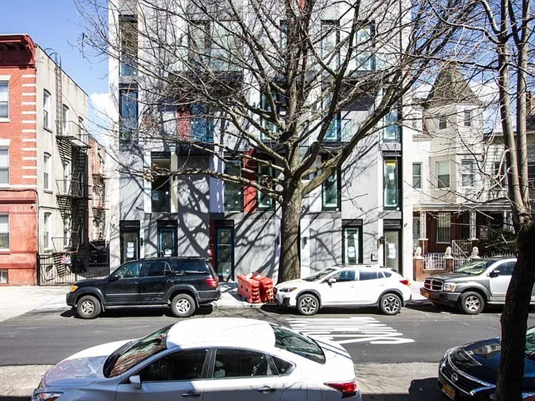 225 Winthrop St #1B — Photo 9